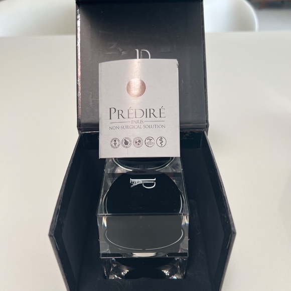 Predire Paris Skin Tightening Anti-Aging Facial Mask NWT UNOPENED - Picture 3 of 4